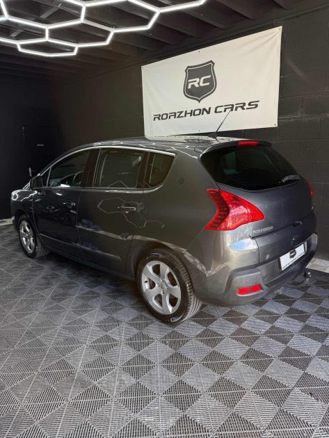 PEUGEOT 3008 1.6 HDi 110 PACK