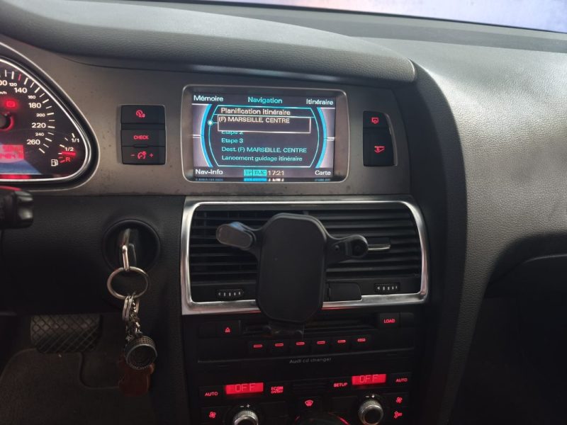 AUDI Q7 3.0 TDI 233 Cv QUATTRO CLIM - CUIR - RADAR DE RECUL - REGULATEUR DE VITESSE 