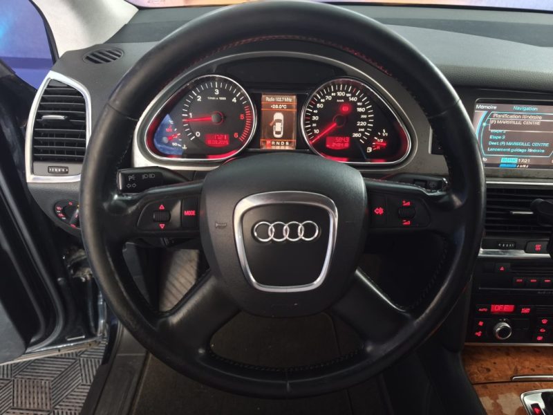 AUDI Q7 3.0 TDI 233 Cv QUATTRO CLIM - CUIR - RADAR DE RECUL - REGULATEUR DE VITESSE 