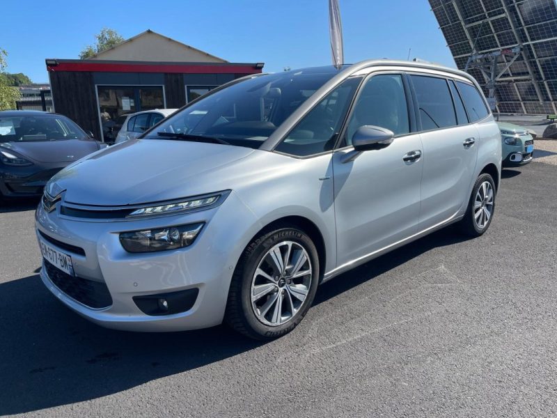CITROËN C4 Grand Picasso II - 7 PLACES - ATTELAGE - ENTRETIEN A JOUR -