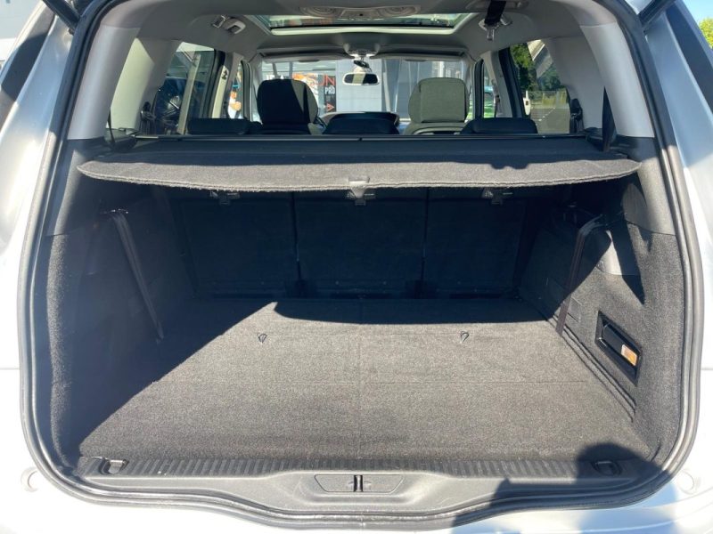CITROËN C4 Grand Picasso II - 7 PLACES - ATTELAGE - ENTRETIEN A JOUR -