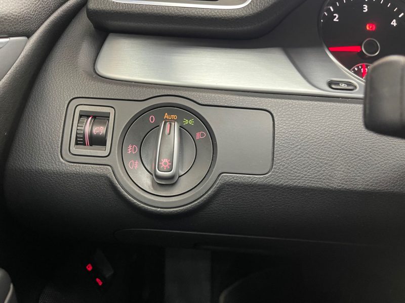 VOLKSWAGEN PASSAT CC GARANTIE 12 MOIS 2.0 TDI 140ch BLUEMOTION TECHNOLOGY CARAT EDITION FULL DSG6 