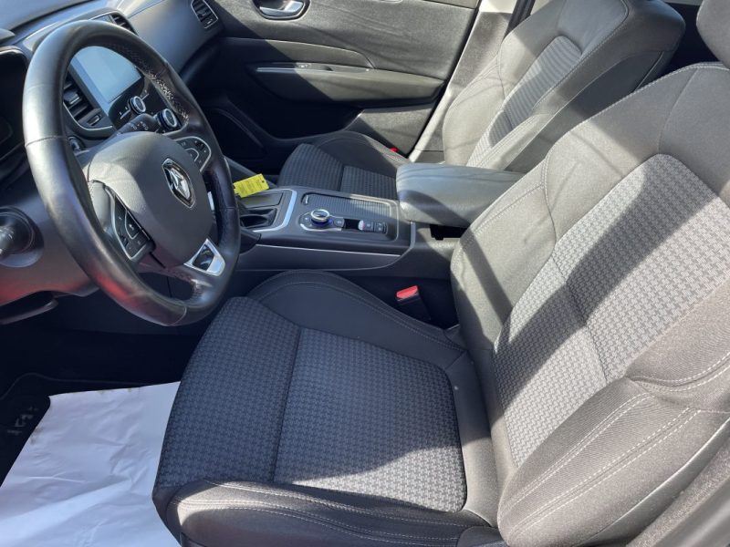 RENAULT TALISMAN ESTATE 2017