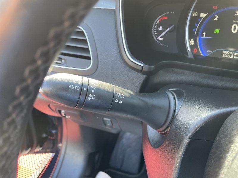 RENAULT TALISMAN ESTATE 2017