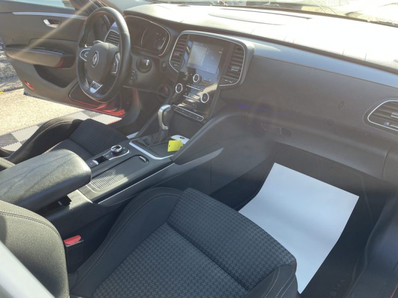 RENAULT TALISMAN ESTATE 2017