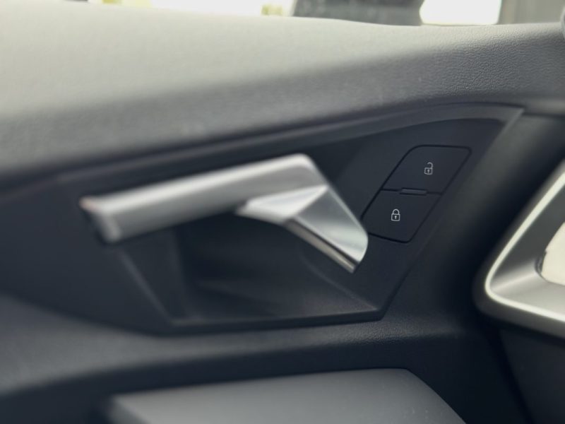 AUDI A3 SPORTBACK TDI 116ch Business Line - Entretien Complet Audi