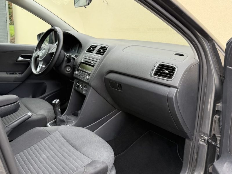 VOLKSWAGEN POLO 1.4 85CV Trendline 2011 68 000KM