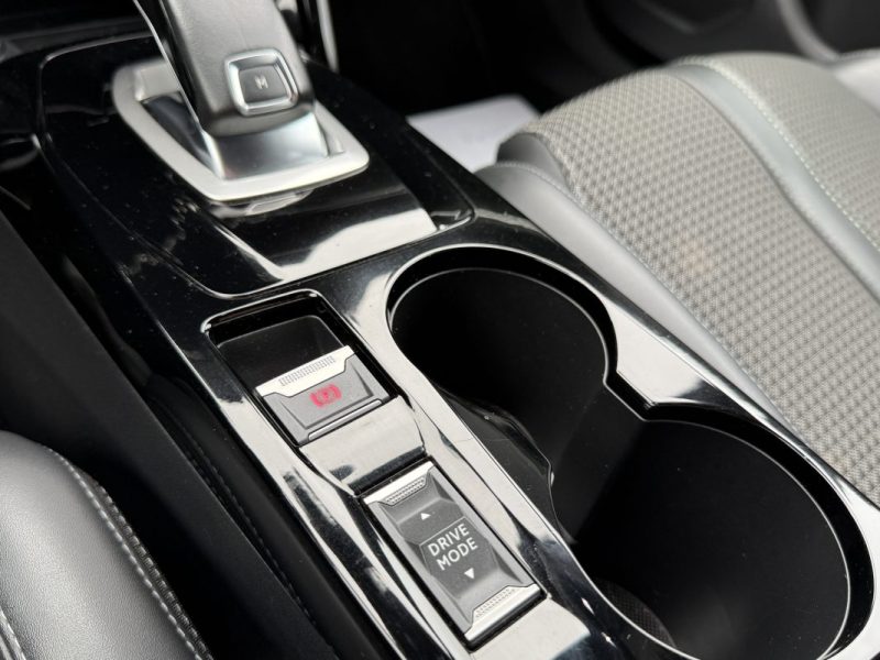 PEUGEOT 2008 GT 1.2 Puretech 130 EAT8  CARPLAY / SIEGES CHAUFFANTS