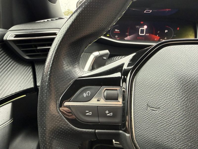 PEUGEOT 2008 GT 1.2 Puretech 130 EAT8  CARPLAY / SIEGES CHAUFFANTS