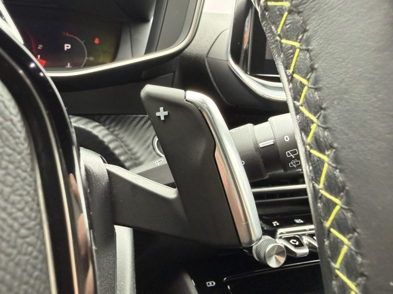 PEUGEOT 2008 GT 1.2 Puretech 130 EAT8  CARPLAY / SIEGES CHAUFFANTS