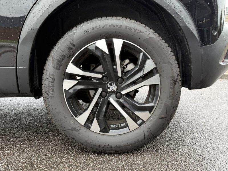 PEUGEOT 2008 GT 1.2 Puretech 130 EAT8  CARPLAY / SIEGES CHAUFFANTS