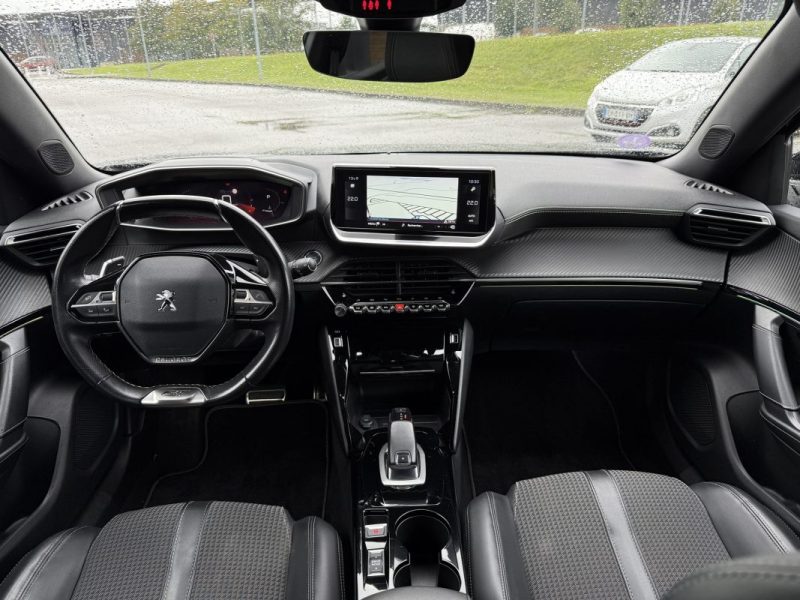 PEUGEOT 2008 GT 1.2 Puretech 130 EAT8  CARPLAY / SIEGES CHAUFFANTS