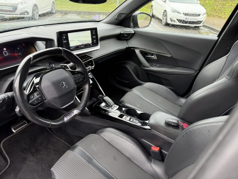 PEUGEOT 2008 GT 1.2 Puretech 130 EAT8  CARPLAY / SIEGES CHAUFFANTS