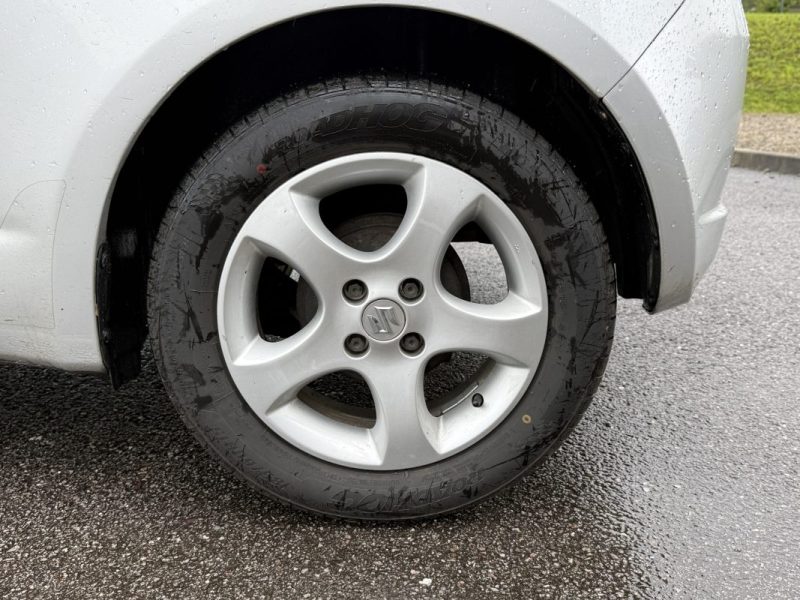 SUZUKI SWIFT 1.3 VVT 95cv CUIR / CLIM AUTO