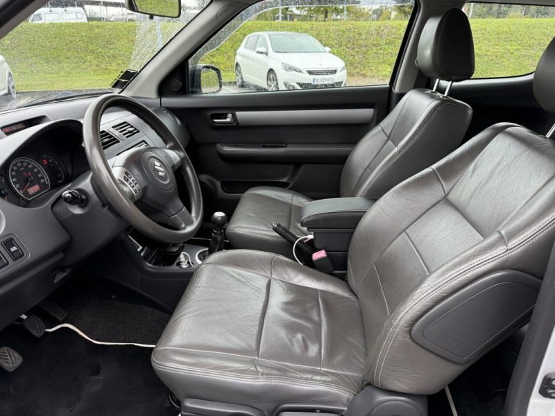 SUZUKI SWIFT 1.3 VVT 95cv CUIR / CLIM AUTO