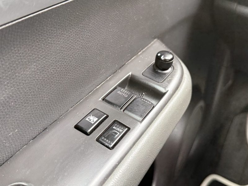 SUZUKI SWIFT 1.3 VVT 95cv CUIR / CLIM AUTO