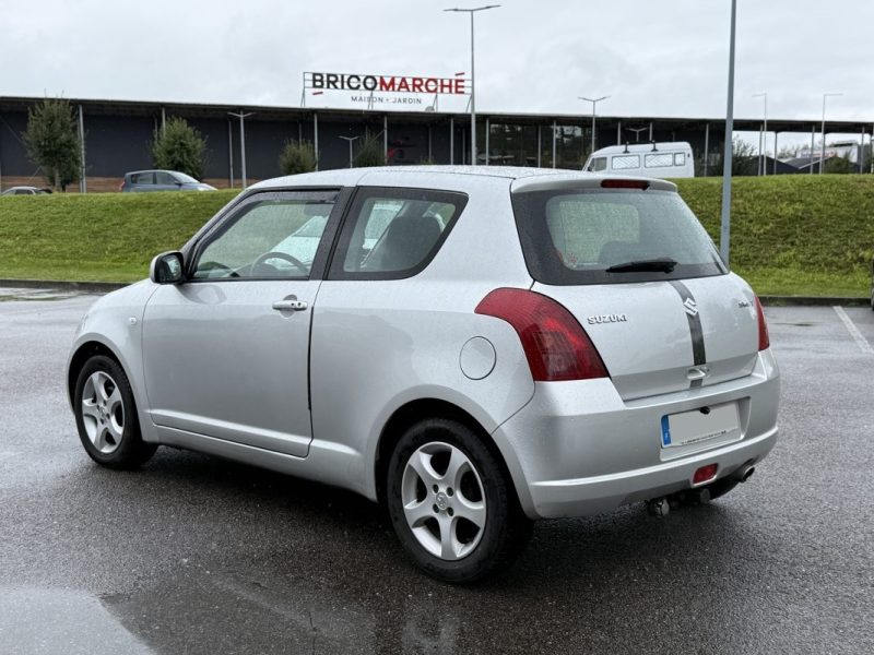 SUZUKI SWIFT 1.3 VVT 95cv CUIR / CLIM AUTO
