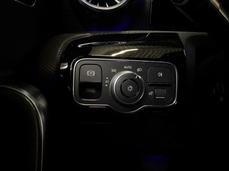MERCEDES CLASSE A 250 E PROGRESSIVE LINE 8G-DCT / CAMERA DE RECUL / CARPLAY  / SUIVI COMPLET 