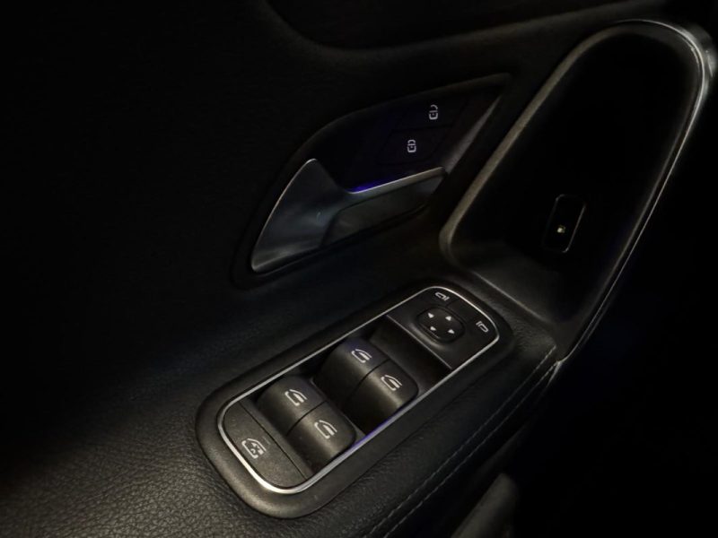 MERCEDES CLASSE A 250 E PROGRESSIVE LINE 8G-DCT / CAMERA DE RECUL / CARPLAY  / SUIVI COMPLET 