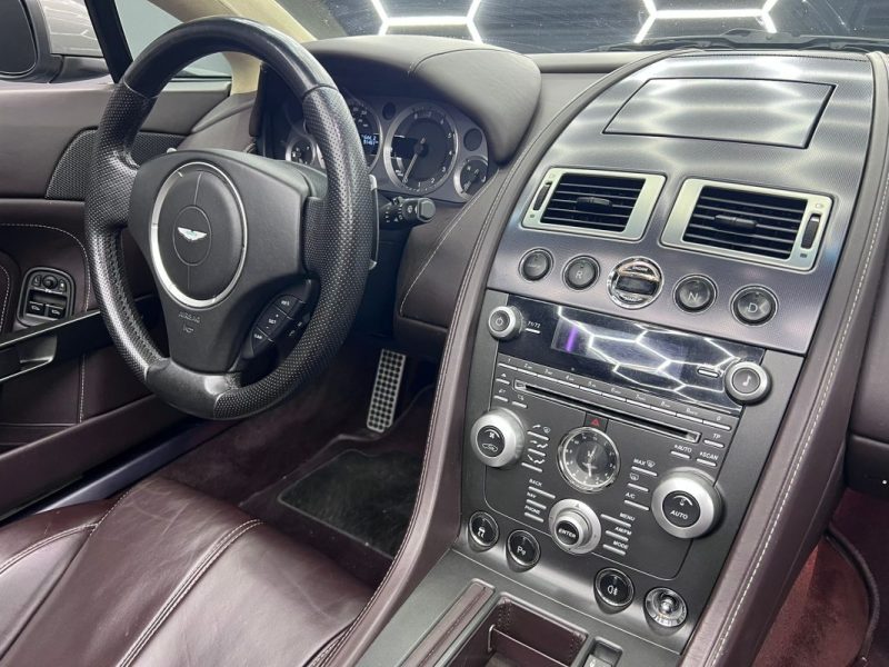 ASTON MARTIN V8 VANTAGE 24.7 SPORTSHIFT BVS