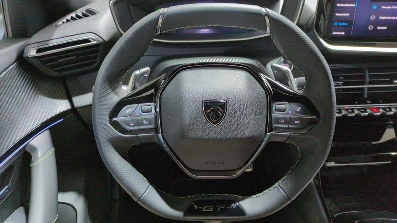 Peugeot 2008 Hybrid 145 e-dcs6 gt + jantes 18 + pack vision & navigation drive assist plus