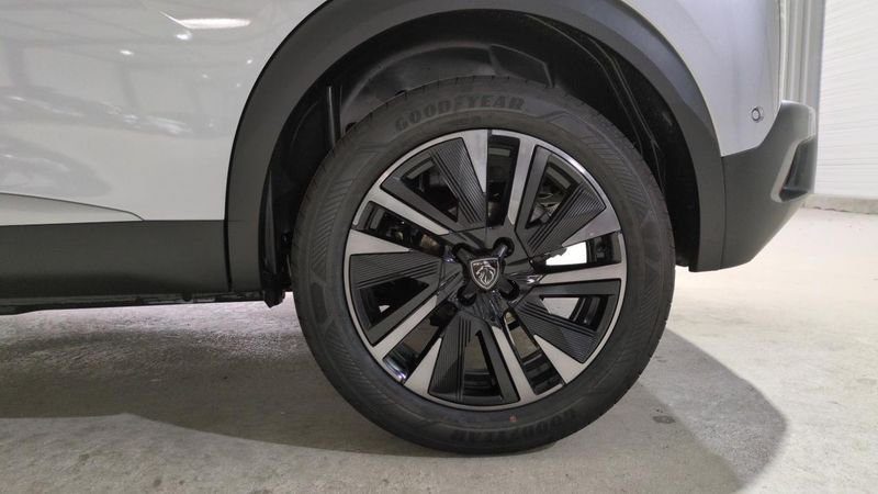Peugeot 2008 Hybrid 145 e-dcs6 gt + jantes 18 + pack vision & navigation drive assist plus