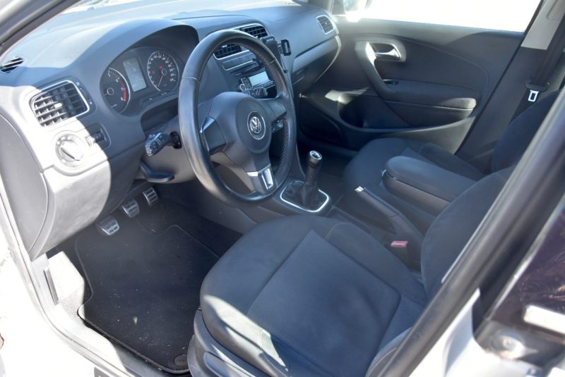 VOLKSWAGEN POLO 2011