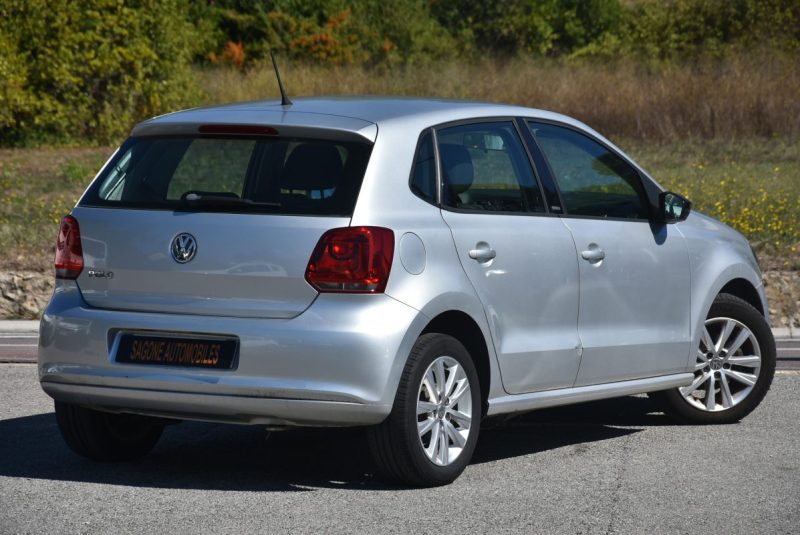 VOLKSWAGEN POLO 2011
