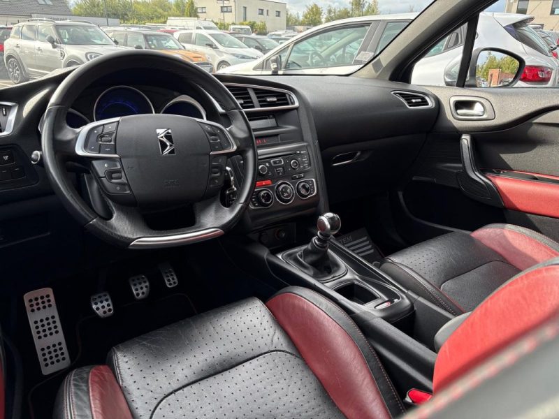 CITROËN DS4 2.0 HDi 135ch So-Chic 🚗 Reprise / Garantie 6 mois ✅