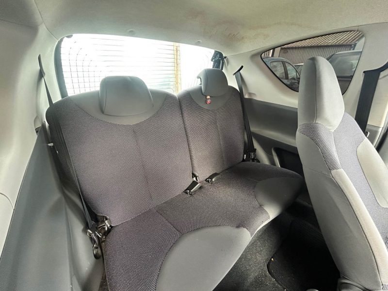 PEUGEOT PEUGEOT 107 2007