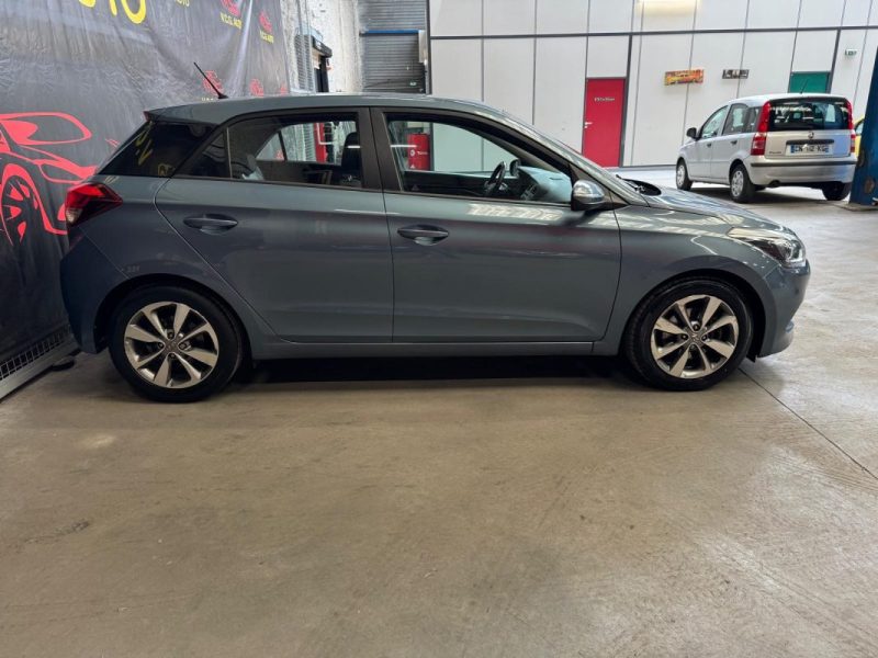 HYUNDAI I 20 1.1 CRDi 75 PACK Inventive Limited 