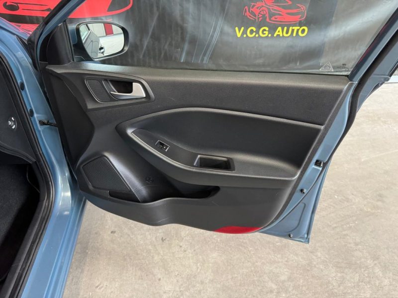 HYUNDAI I 20 1.1 CRDi 75 PACK Inventive Limited 