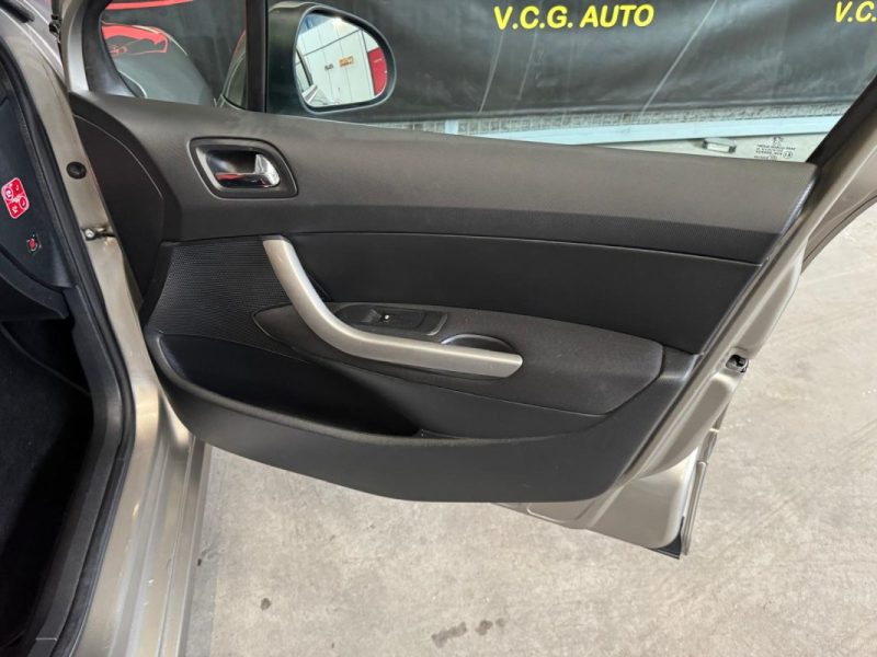 PEUGEOT 308 SW 1.6 HDi 92 Confort Pack 