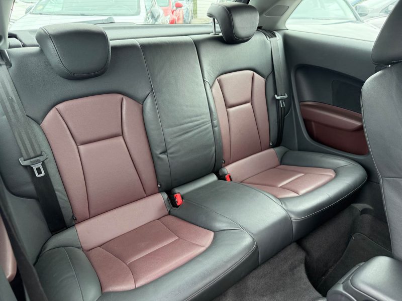 AUDI A1 1.6 TDI 105CH AMBITION LUXE GARANTIE 