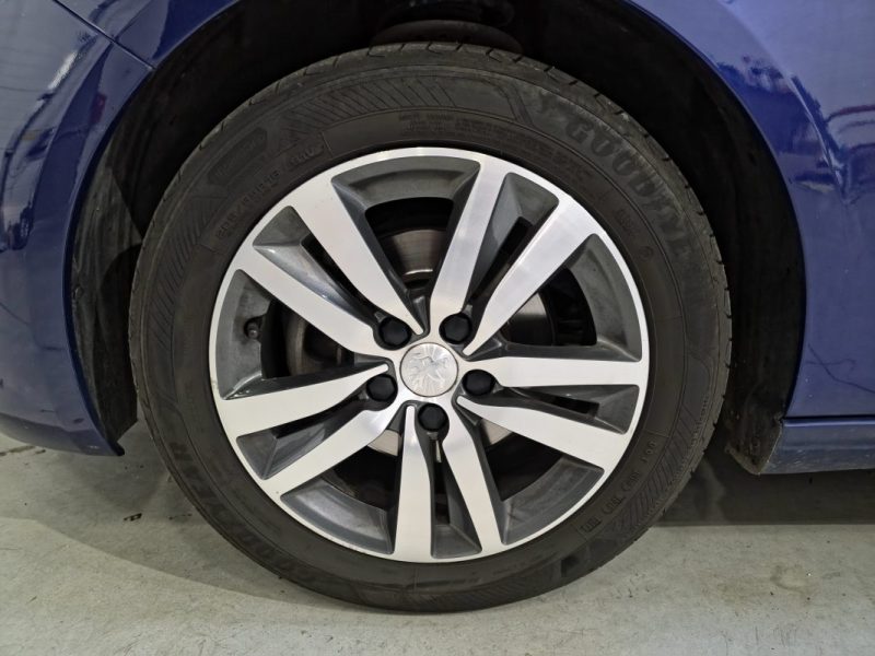 PEUGEOT 308 1.5 BlueHDi 130ch Allure EAT6/ Distri OK / TOIT PANORAMIQUE