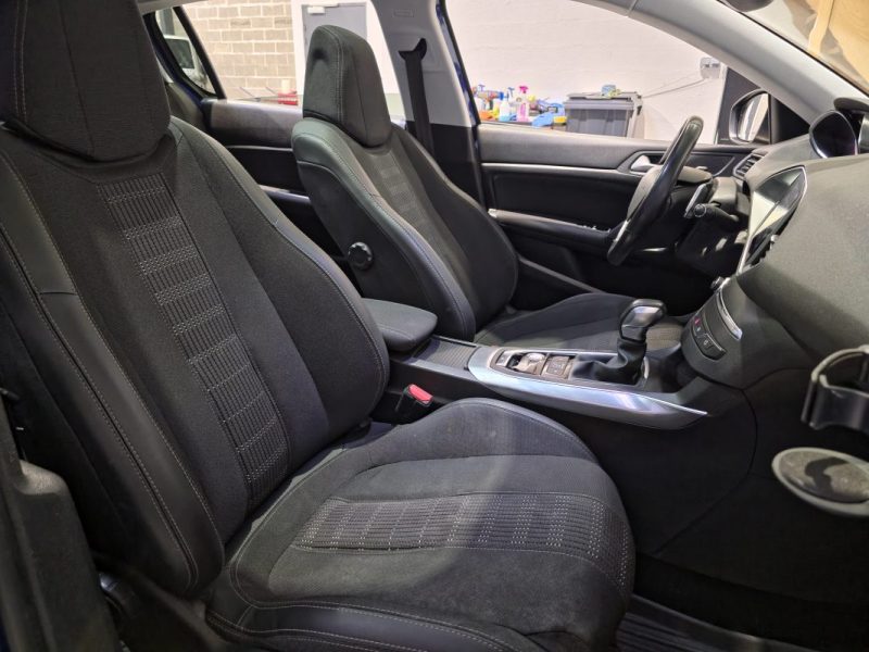 PEUGEOT 308 1.5 BlueHDi 130ch Allure EAT6/ Distri OK / TOIT PANORAMIQUE