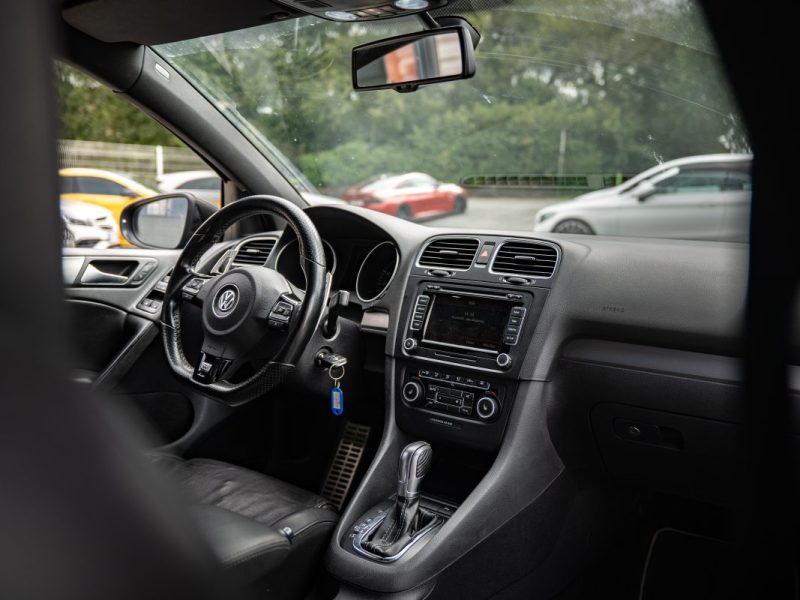 VOLKSWAGEN GOLF 2011