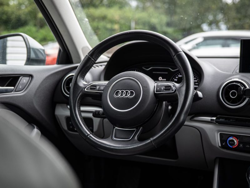 AUDI A3 2.0 TDI 150Cv AMBITION S-TRONIC