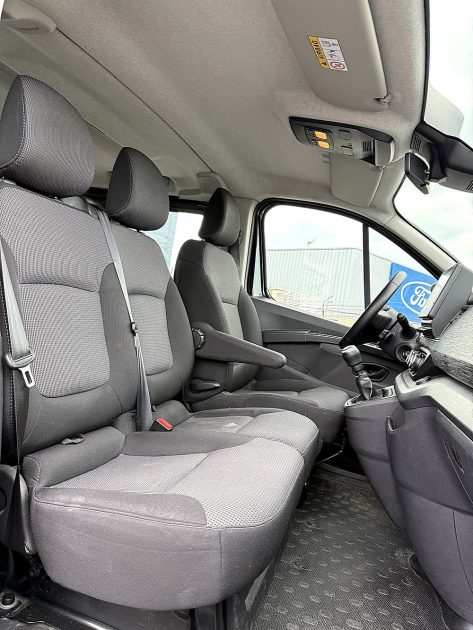 RENAULT TRAFIC 2.0 BLUE DCI 150cv 9 PLACES TVA RECUP