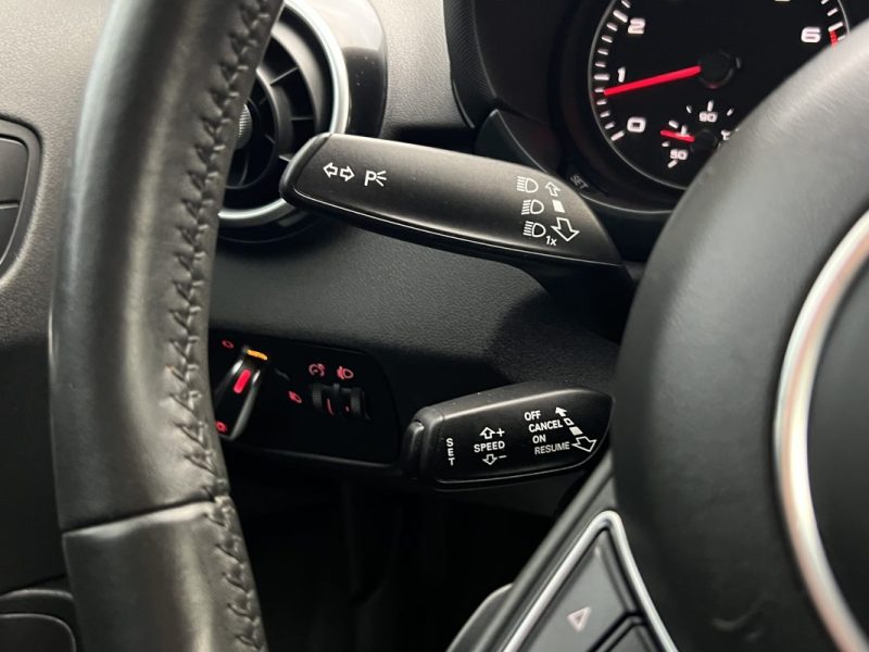 AUDI A1 SPORTBACK AMIBITION LUXE 1.4 TFSI 122 Cv BOITE AUTO CUIR 5 Pts CRIT AIR 1 - GARANTIE 1 AN