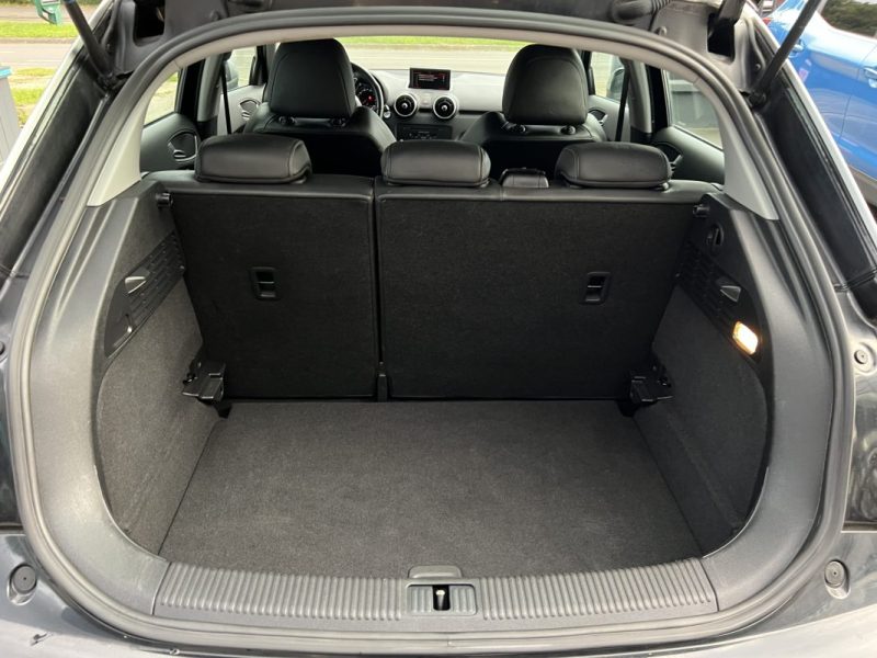 AUDI A1 SPORTBACK AMIBITION LUXE 1.4 TFSI 122 Cv BOITE AUTO CUIR 5 Pts CRIT AIR 1 - GARANTIE 1 AN