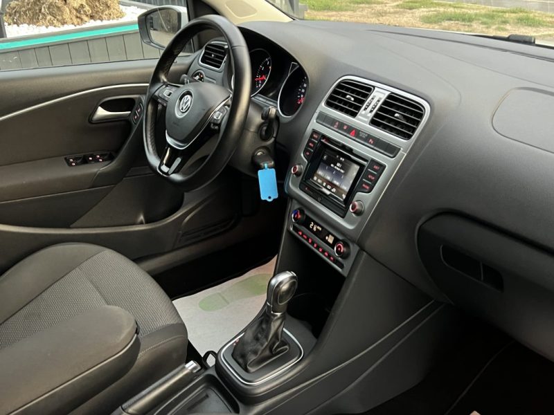 VOLKSWAGEN POLO 5 V PHASE 2 SPORTLINE 1.2 TSI 110 Cv 1ERE MAIN BOITE AUTO TOIT OUVRANT Garantie1an