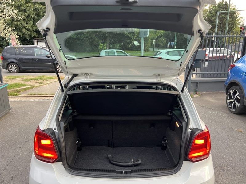 VOLKSWAGEN POLO 5 V PHASE 2 SPORTLINE 1.2 TSI 110 Cv 1ERE MAIN BOITE AUTO TOIT OUVRANT Garantie1an