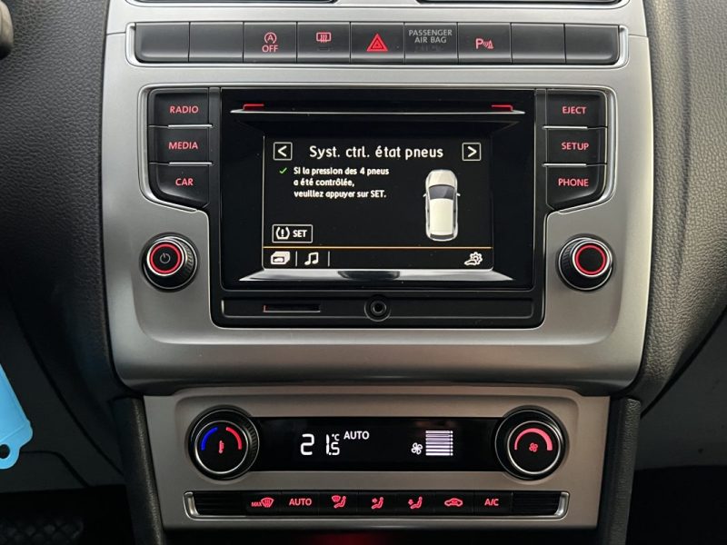 VOLKSWAGEN POLO 5 V PHASE 2 SPORTLINE 1.2 TSI 110 Cv 1ERE MAIN BOITE AUTO TOIT OUVRANT Garantie1an