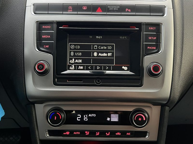 VOLKSWAGEN POLO 5 V PHASE 2 SPORTLINE 1.2 TSI 110 Cv 1ERE MAIN BOITE AUTO TOIT OUVRANT Garantie1an