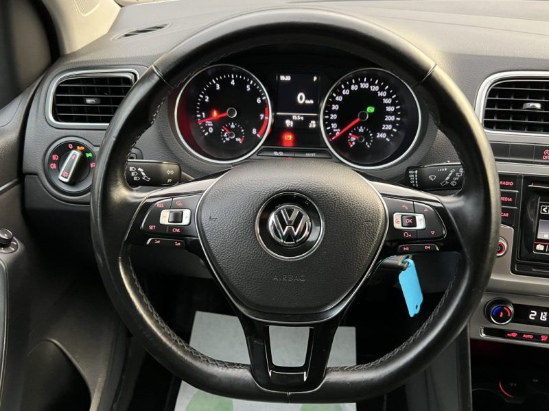 VOLKSWAGEN POLO 5 V PHASE 2 SPORTLINE 1.2 TSI 110 Cv 1ERE MAIN BOITE AUTO TOIT OUVRANT Garantie1an