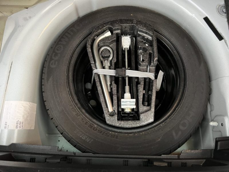 VOLKSWAGEN POLO 5 V PHASE 2 SPORTLINE 1.2 TSI 110 Cv 1ERE MAIN BOITE AUTO TOIT OUVRANT Garantie1an