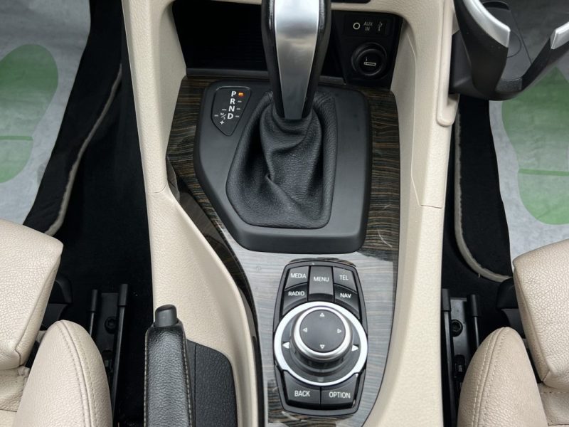 BMW X1 E84 XDRIVE 30i 3.0 6 CYLINDRES 258 Cv BOITE AUTO CUIR GPS CAMERA CRIT AIR 1 - GARANTIE 1 AN