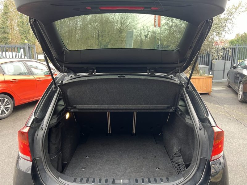 BMW X1 E84 XDRIVE 30i 3.0 6 CYLINDRES 258 Cv BOITE AUTO CUIR GPS CAMERA CRIT AIR 1 - GARANTIE 1 AN