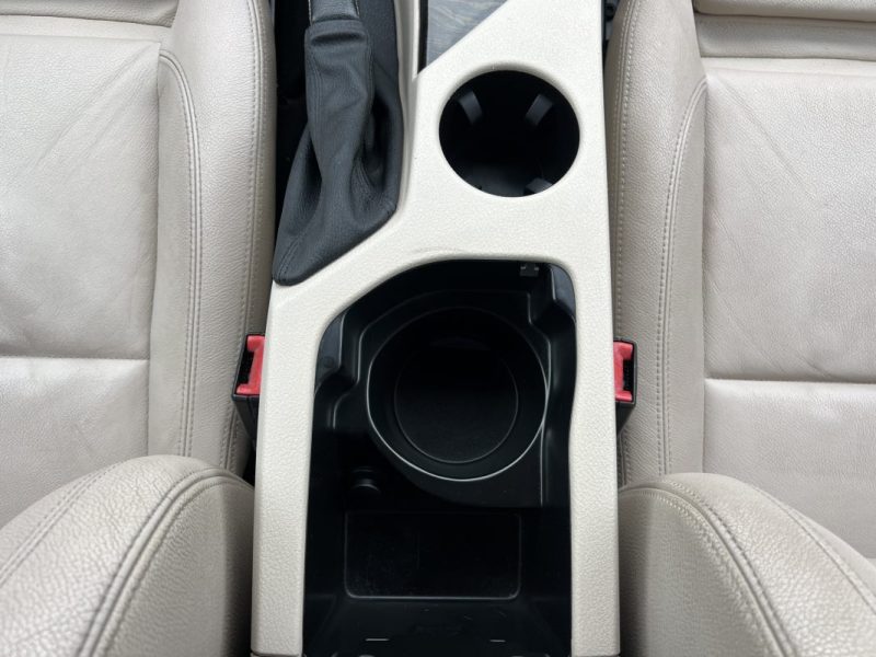 BMW X1 E84 XDRIVE 30i 3.0 6 CYLINDRES 258 Cv BOITE AUTO CUIR GPS CAMERA CRIT AIR 1 - GARANTIE 1 AN